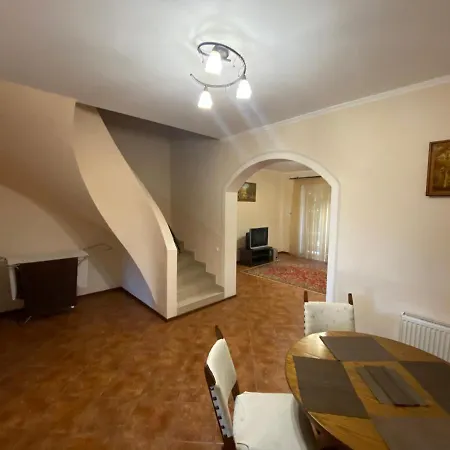 Panorama Townhouse * Polyana (Transcarpathia)